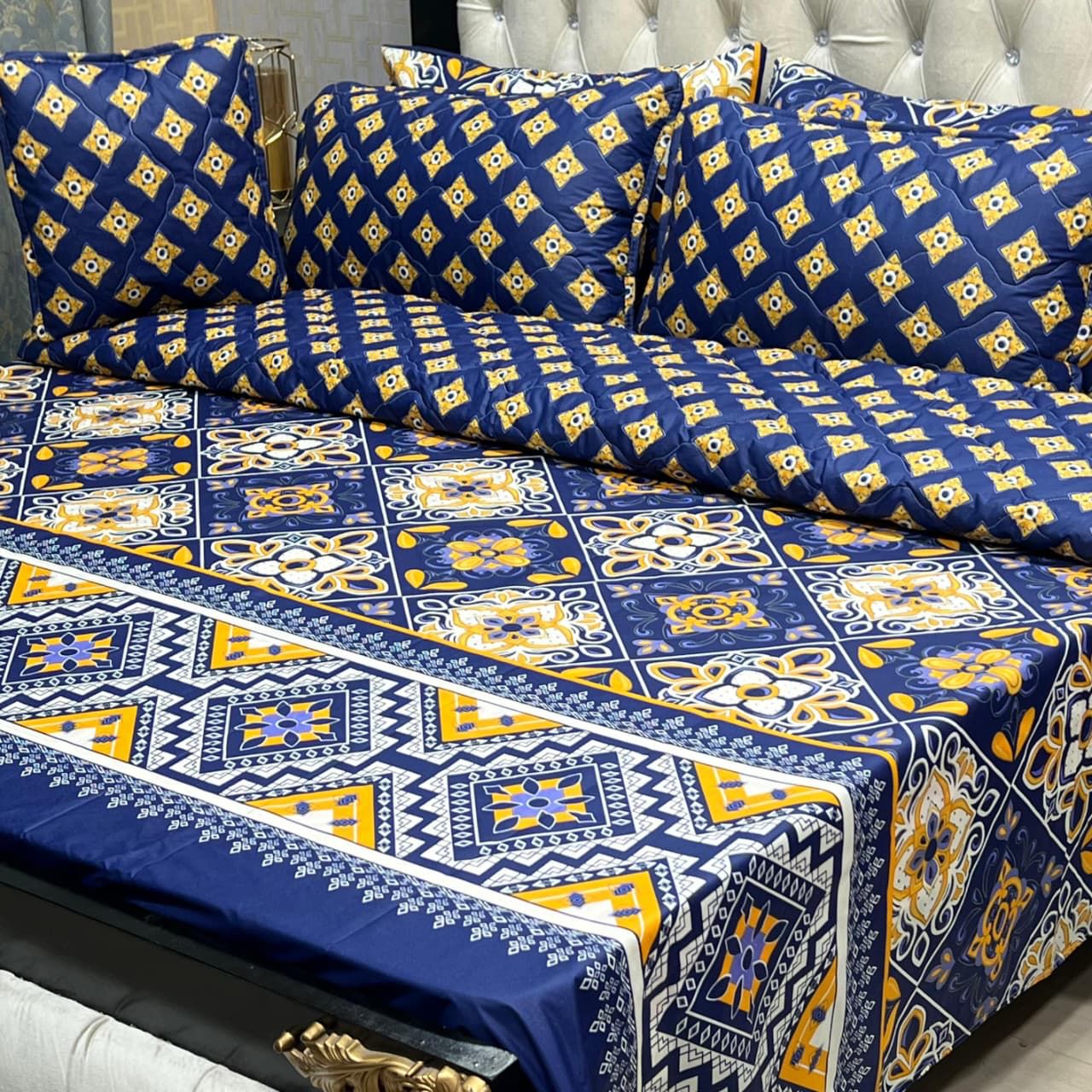 7Pc Printed Comforter Set -CS02